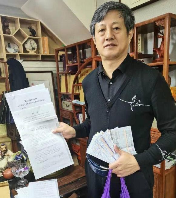 安阳狗咬老人举报者被举报：经营涉赌涉黄场所向民警行贿20万未被追刑责